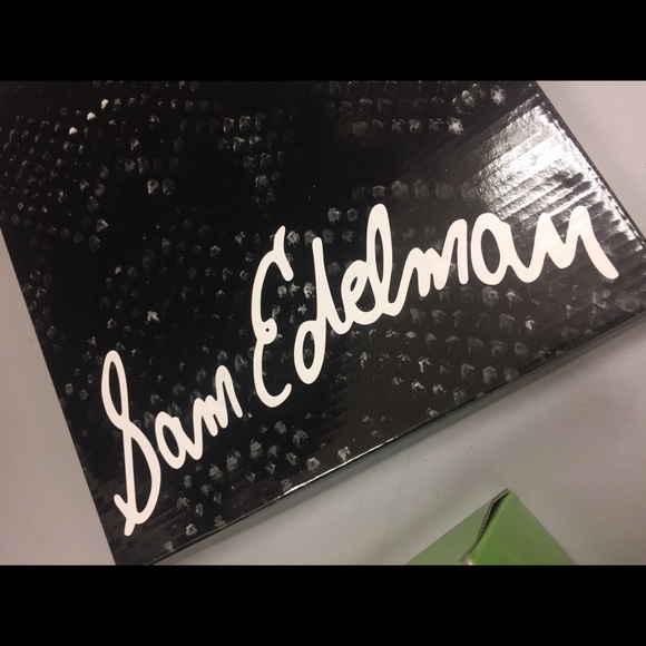 One size left🖤Sam Edelman Booties🖤 - Picture 8 of 8